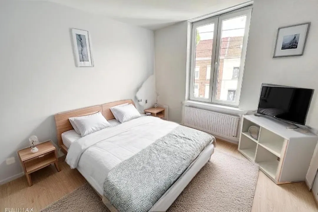 Station 173 D Bruxelles-Charleroi-Airport Apartment 0*, Charleroi Belgium